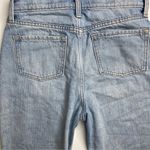 Old Navy Girls Slouchy Straight High Rise Distressed Light Wash Jeans Sz 12 - Picture 4 of 7